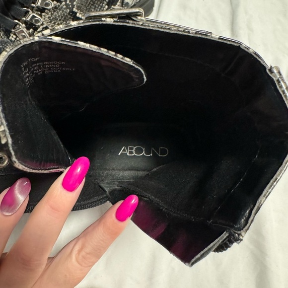 New Abound Snakeskin Print Lace-Up Boots Womens Size 7 Victor Buckle Side Zip - Picture 3 of 14